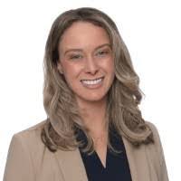 Ashley Earl's Instagram, Twitter & Facebook