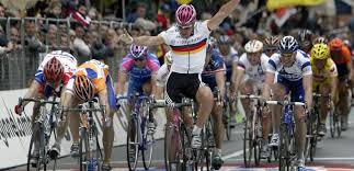 ***** elia viviani **** peter sagan, julian alaphilippe, fernando gaviria *** caleb ewan, sam bennett, arnaud demare, matteo trentin, michal kwiatkowski, alejandro valverde, greg van avermaet, vincenzo nibali ** alexander kristoff, sonny. Voorbeschouwing Milaan San Remo 2019 Wielerflits
