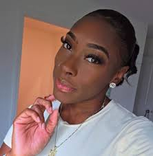 This was two photos of my repotted peace Lilly from pot to vase please tell  me he can be saved in water he was dying and never bounced back from  repotting trying