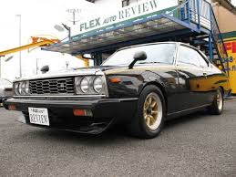 スカイライン ジャパンターボ ４輪ディスク 丸目換装前期テール ワタナベａｗ ゴールドストライプ ターボデカール付き 日産スカイラインht 2000gt es ターボ中古車 3730945030 車探しなら中古車 新車の専門店flex フレックス へ 日産スカイライン