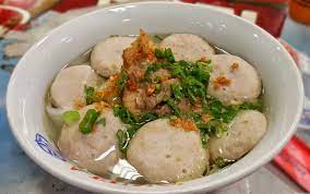 Tahap yang tak kalah penting adalah cara membuat kuah bakso yang dimulai dari kaldu dari kaki sapi dan berbagai bumbu lainnya. Resep Bakso Sapi Enak Spesialresep Com
