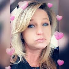 Heather Warman's Instagram, Twitter & Facebook