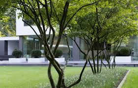 Ein junger apfelbaum eignet sich hervorragend für hintere, sonnige gartenbereiche. Gartengestaltung Fur Private Kunden Vom Gartenzimmer Bis Villengarten Garten Gartengestaltung Gartenarchitektur