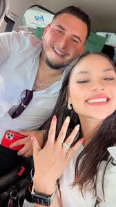 En agosto de este año me tocó a mi!!!❤️ me propusieron matrimonio en una  sala de cine con mis familiares y amigos sorpresa!!! Fue el día de mi  cumple ❤️ Después celebramos