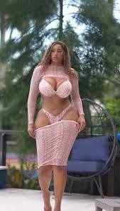 Angel Fernandez - Free pics, galleries & more at Babepedia