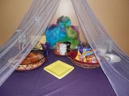 Create an intimate, romantic atmosphere and treat yourself like a queen of the castle. How To Decorate For A Slumber Party