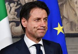 Pressée de venir au monde, Chiara naît sur un parking