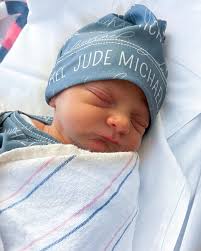 We finally got to meet the love of our lives! Jude Michael Bellman was born  12/1/21, 6lbs 3oz, 19 inches, and perfect in every way. Jude man, even  though you are new