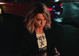 Kate beckinsale is zippy, but this awkward actioner is not. Women Film Directors Kate Beckinsale Kate Beckinsale As Lindy In Jolt