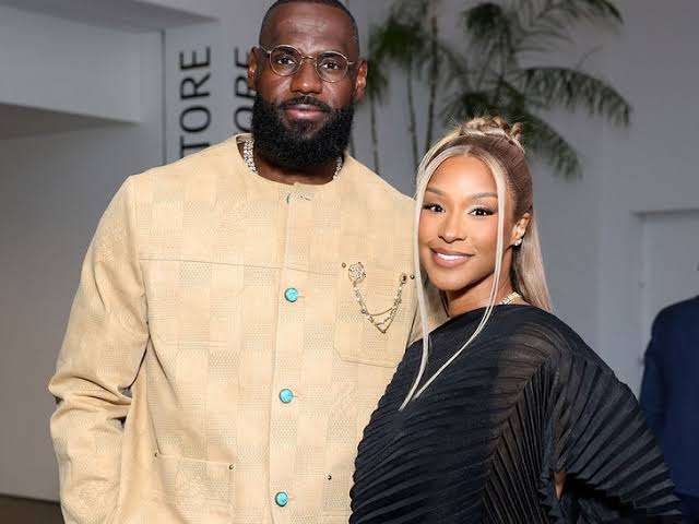 At Paris Fashion Week, LeBron James and his spouse dazzled fans with their jaw-dropping "King and Queen" appearance.