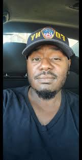 Who else has pics of themselves with Jollibee?