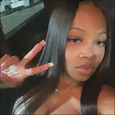 Shante Thomas's Instagram, Twitter & Facebook