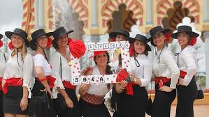 Diviértete en tu despedida de soltera con este tradicional juego. El Mayo Festivo De Cordoba Reclamo Para Las Despedidas De Soltero