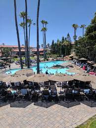 Embassy Suites Mandalay Bay In Oxnard California Mandalay Bay California California Dreamin