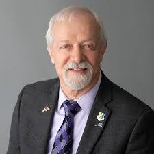 Stephanie Tefft's Instagram, Twitter & Facebook