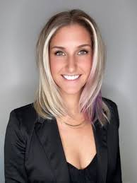 Amy Smee's Instagram, Twitter & Facebook