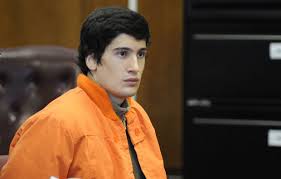 Renato seabra found guilty of castrating and murdering carlos castro the male model attacked his older boyfriend at the times square intercontinential last year. Caras Ja Nao Sou Gay Disse Renato Seabra A Carlos Castro Na Vespera Do Crime