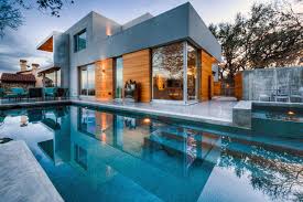 It might look just like any other modern house at first glance, but it's far from it. Modern House Designs Sustainable Homes Trendir