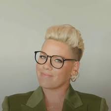 I'm sure there are some fans here. មុា MACHINE GUN ma chine' gun automatic  gun for fast, firi firing.TH continuous ng.THE ng. PETER BRÖTZMANN OCTET