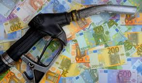 Laut dem verbraucherportal finanztip.de erfasst das bundeskartellamt die kraftstoffpreise von mehr als 14.000 tankstellen. Zu Diesen Uhrzeiten Ist Tanken Am Gunstigsten Mopo