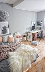 Bedroom Decor Quiz Buzzfeed Bedroom Decor Earthy Where To Buy Bedroom Decor Bedroom Decor Looks Maste In 2020 Bedroom Design Bedroom Inspirations Bedroom Makeover