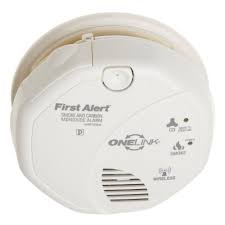 Steps for installing smoke & carbon monoxide detectors. First Alert Sco500 Binterconnected Battery Operated Combination Smoke And Carbon Monoxide Alarm With Voice Location Walmart Com Walmart Com