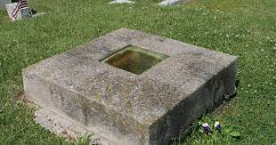 The Grave With A Window | Amusing Planet
