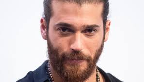 Can yaman'ın ufak bir çapkınlığı mı yoksa gümbür gümbür yeni bir aşk mı doğuyor bilemiyoruz. Can Yaman Revolutionized Daydreamer And The Turkish Friend Talks About Diletta Leotta Newsy Today