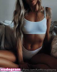 ______.onlyfans.______  funfitcouplepnw Гола изтичане OnlyFans снимка 40  - Nudogram v2.1