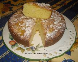 Mentre la base di pastafrolla è in cottura, procediamo con la preparazione della. Torta Di Mele Rovesciata Con Ricotta La Dolce Vita