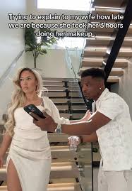 Funny Husband-Wife Makeup Delay Comedy