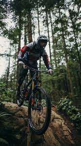 Enduro Biking In Vancouver Vtt Enduro Vtt Mtb Vtt Descente