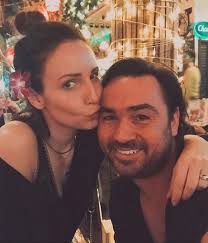 4,492 likes · 34 talking about this. Arichteva Jeji Manzel A Pisarovicova Trojka Na Dovolene Ahaonline Cz