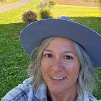 Lee Avery Email & Phone Number