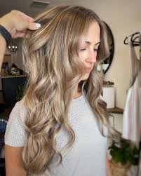 Soft & lived-in brightness 🤍☀️ #fortwayne #fortwayneindiana #fortwaynehair  #fortwaymehairstylist #fortwaynesalon #fortwayneigers #fortwaynecolorist  #fortwaynehairsalon #fortwaynemoms #indiana #indianahair  #indianahairstylist #indianaigers #hair ...