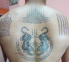 Sak Yant Gao Yord 9 Spires Yant Thai Guide To Thailand Sak Yant Tattoo Tattoos For Guys Tattoos