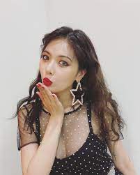 She had her solo debut on january 4, 2010, with the single change, under cube entertainment. Pin By Lilo Oh On ï½ˆ ï½™ ï½• ï½Ž ï½ Hyuna Kim Hyuna Red Kpop Girls