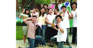 義守大學新鮮人專區 系所發展方向 為因應資訊技術的日新月異，本系以 「人工智慧與多媒體系統」、「網路通訊與物聯網系統」、「嵌入式系統」 為本系主要特色領域，配合本系專業教室，提供實務操作之經驗，培育理論與實務兼備之資訊專業人才。 å¤§å­¸åšè¦½
