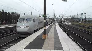 Hässleholm was gradually developed from 1860 in connection with the construction of the main stockholm to malmö railway line. X2000 Heading For Stockholm At Hassleholm C Youtube