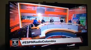 En 2016, el canal cambia su relación de aspecto de 4:3 a 16:9. Gran Pantalla Cae Sobre Conductor De Espn En Vivo Video