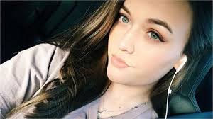 Louis tomlinson and his family are sadly no strangers to tragedy. Felicite Tomlinson Death Louis Tomlinson S Sisters Pay Tribute Bbc News