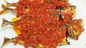 Lezat sekali gulai jengkol pucuk ubi ikan lele sambel merah. Resep Ikan Goreng Balado