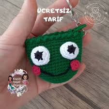 amigurumi kurbaga bozuk para cuzdani tarifi amigurumi kurbaga orgu projeleri