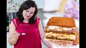 In variantele actuale se folosesc si albusurile si se adauga marsala sau amaretto. Cum Sa Prepari Un Tiramisu Irezistibil Fara Oua Irresistible Tiramisu Abyblajan Tiramisu 4k Youtube