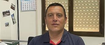 Alcalde de dos pueblos por amor