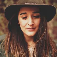 Amy Roldán (@missamyro) • Threads, Say more