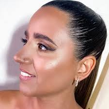 Makeup para casamiento de día 🎀 Cuidando cada detalle con Seytú .  Resultados profesionales! MAQUILLAJE SEYTU A PRUEBA DE SUDOR Y AGUA💧 🍃  💜Acabado mate 💜Cobertura total 💜Protección solar FPS 15 💜Resistente