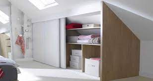 Les parties sous pente sont souvent mal exploitées, alors que la place pouvant être gagnée peut être considérable pour ranger tout ce que vous souhaitez, et ce dans n'importe quelle pièce de la maison : Comment Faire Un Dressing Sous Pente Soi Meme