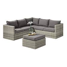 Au Jardin De Chloe Salon De Jardin En Resine Tressee Haut De Gamme Zelie 2 Banquettes Une Table Pouf En 2020 Canape Angle Gauche