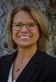 Kellie Fields's Instagram, Twitter & Facebook